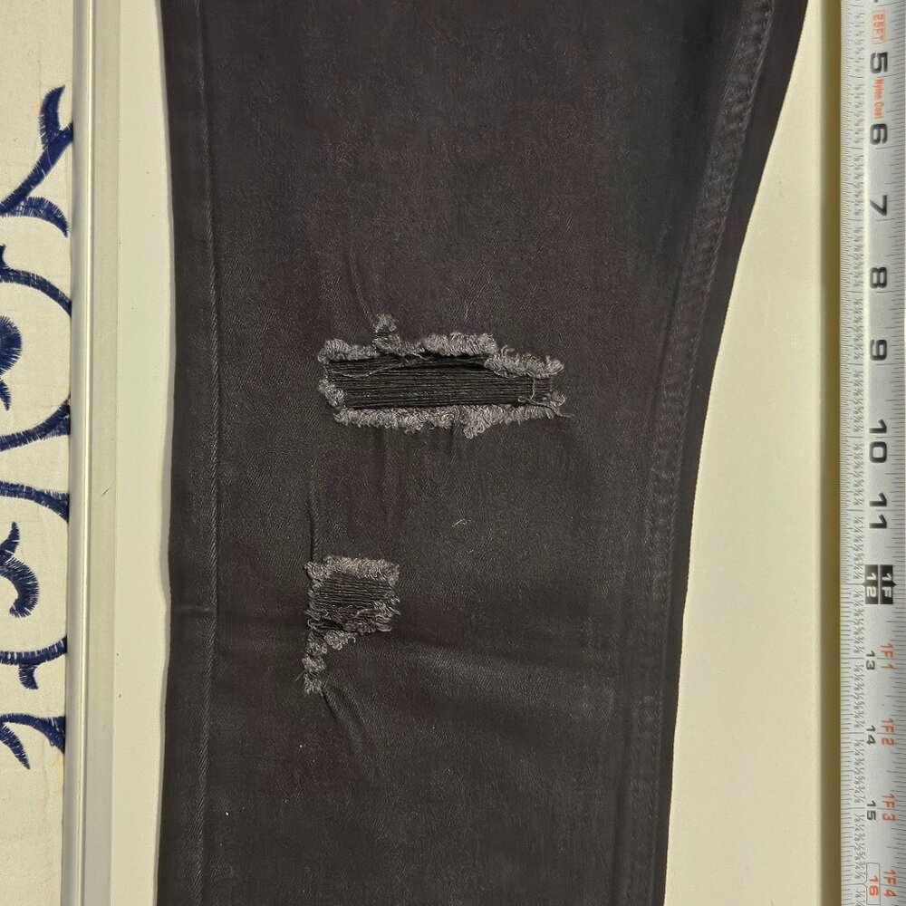 NWT Roberto Cavalli Distressed Jeans Mid Rise Size 32 - Picture 9 of 15